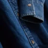 Løst siddende bomuldsdenim-skjorte med knapper