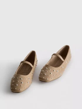 Mary Janes med nitter