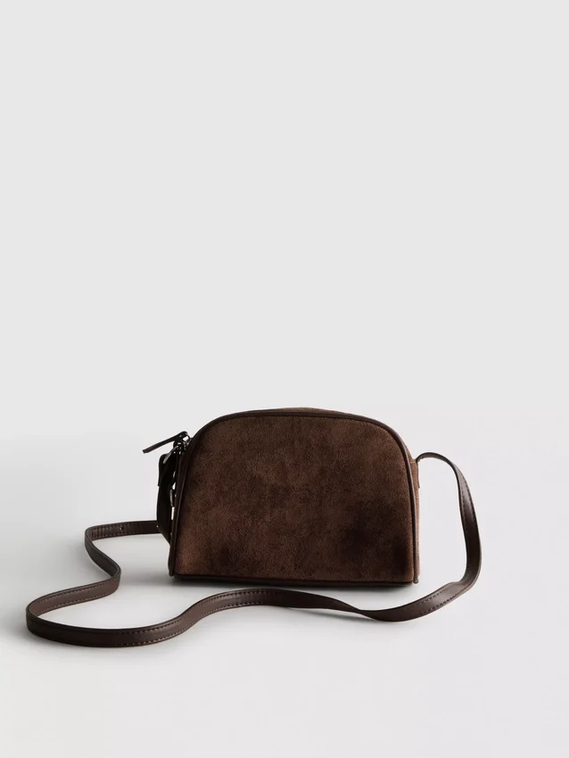 Mini-crossbody-taske i imiteret ruskind