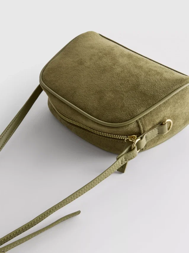 Mini-crossbody-taske i imiteret ruskind