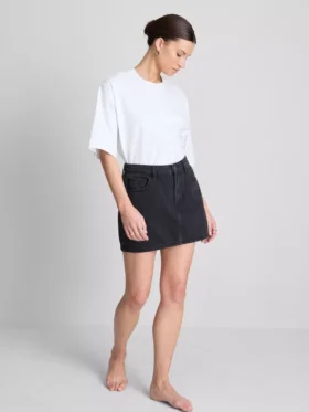Mini-nederdel i bomuldsdenim