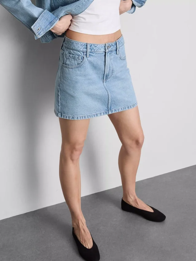 Mini-nederdel i bomuldsdenim