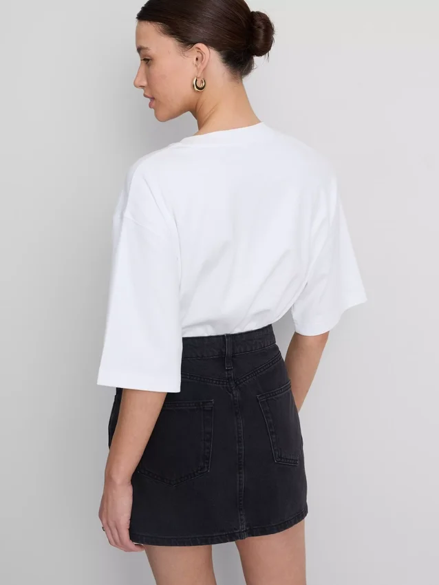 Mini-nederdel i bomuldsdenim