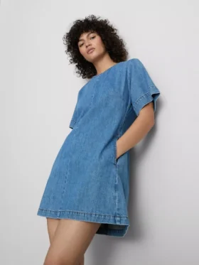 Mini-shiftkjole i bomuldsdenim