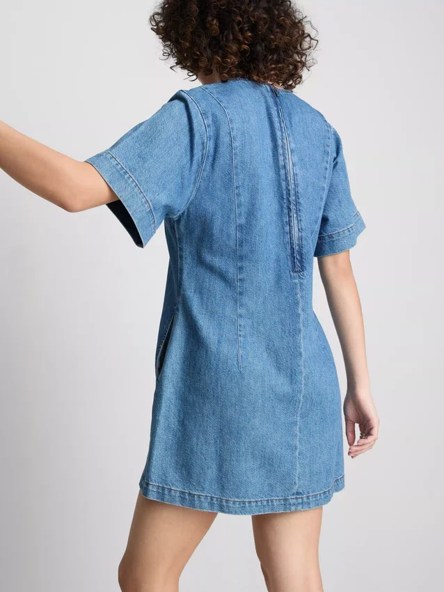 Mini-shiftkjole i bomuldsdenim