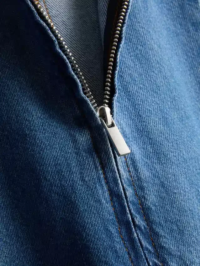 Mini-shiftkjole i bomuldsdenim