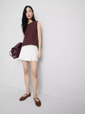 Mini-skort i linneblanding med bindebånd i siden