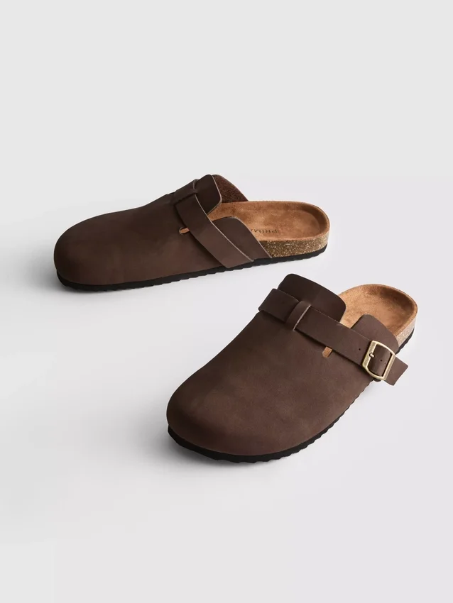 Mule-hjemmesko med lukket tå