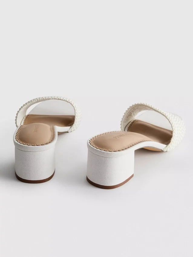 Mule-sandaler med blokhæl og imiterede perler