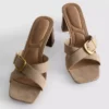 Mule-sandaler med spænde og blokhæl