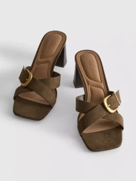 Mule-sandaler med spænde og blokhæl