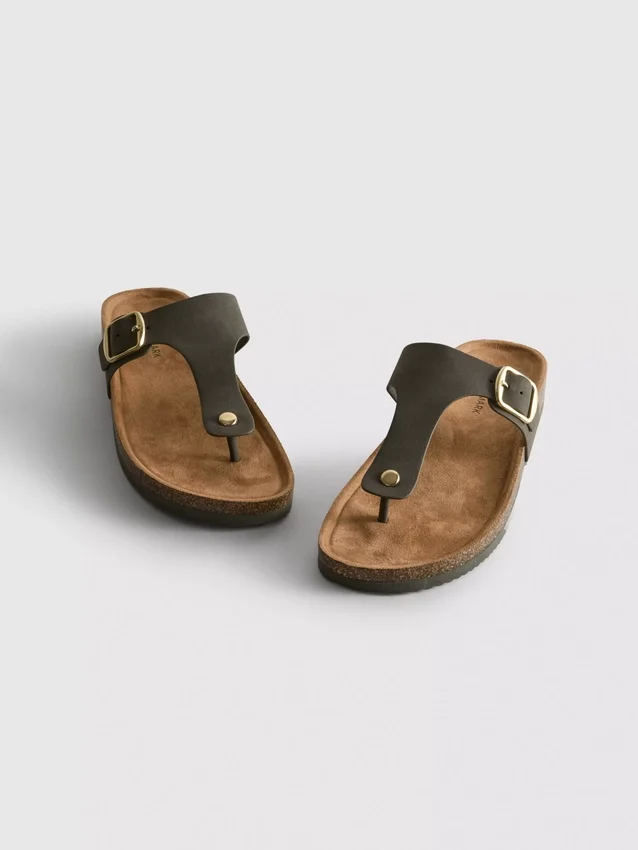 Mule-sandaler med T-bar og spænde