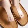 Mule-sandaler med T-bar og spænde