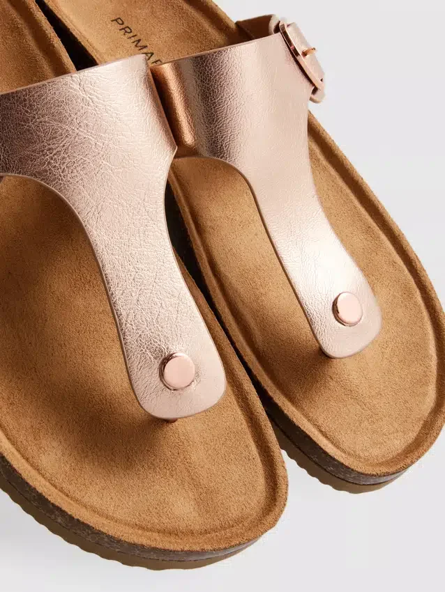 Mule-sandaler med T-bar og spænde