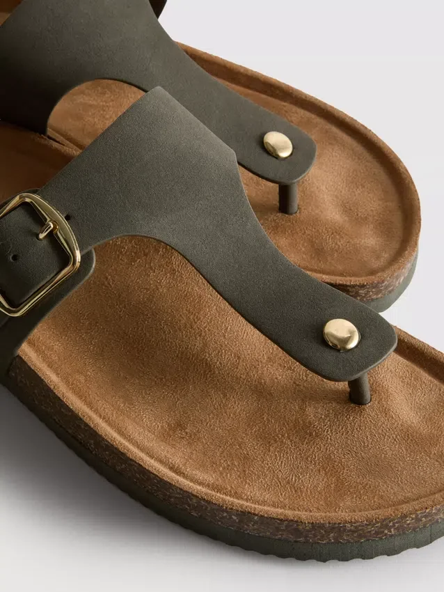 Mule-sandaler med T-bar og spænde