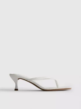 Mule-sandaler med tårem og hæl