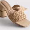 Mules med blokhæl i raffia