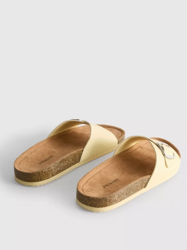 Mulesandaler med spænde