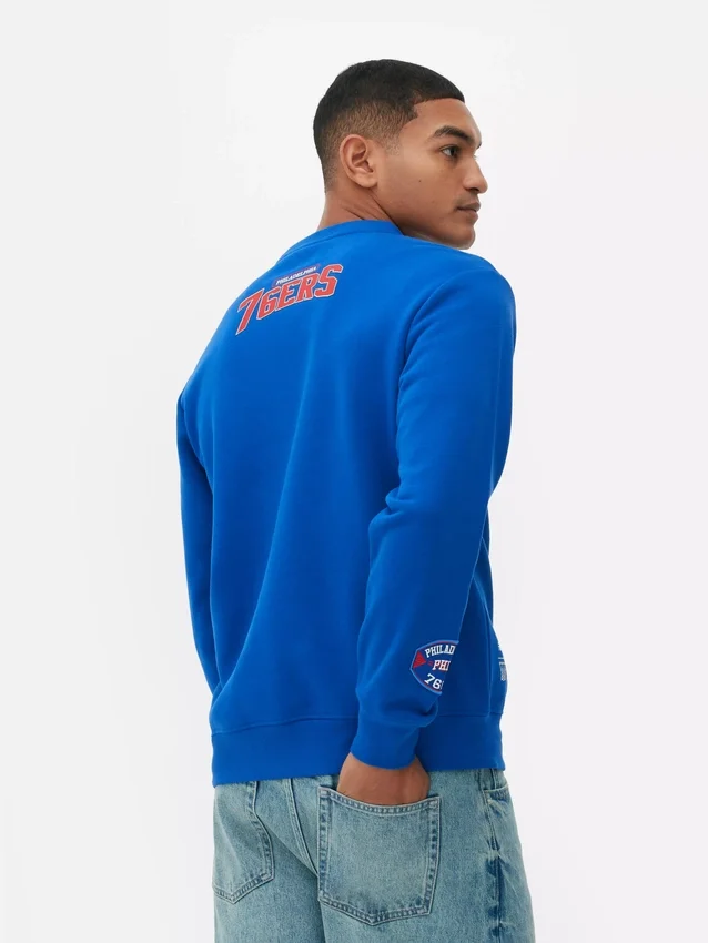 NBA Philadelphia 76ers sweatshirt med grafisk print