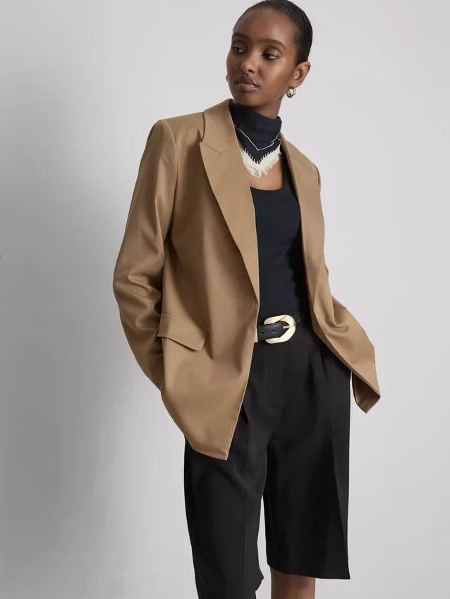 Oversized blazer med enkeltradet knaplukning