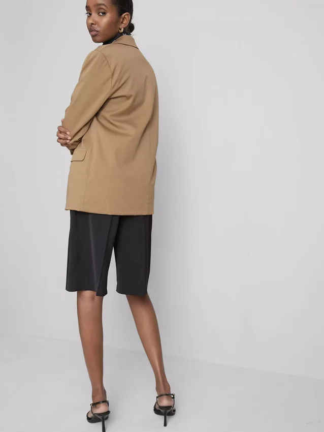 Oversized blazer med enkeltradet knaplukning