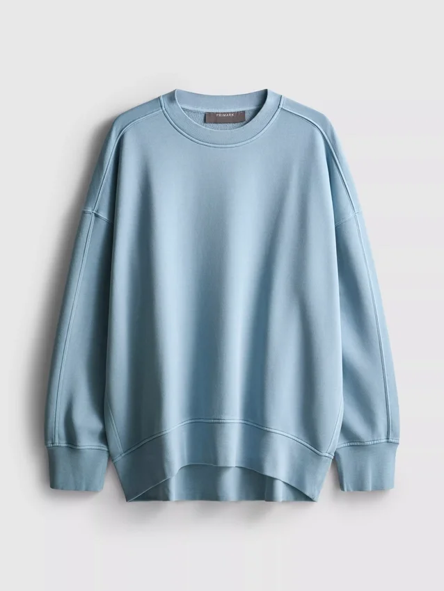 Oversized sweatshirt med sænkede skuldre