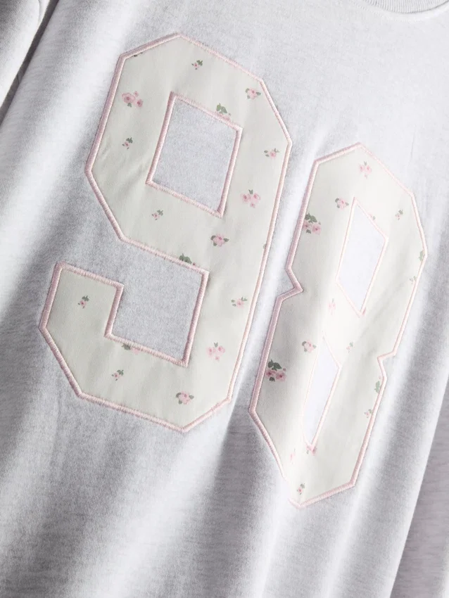 Oversized sweatshirt med små blomsterprint (98)