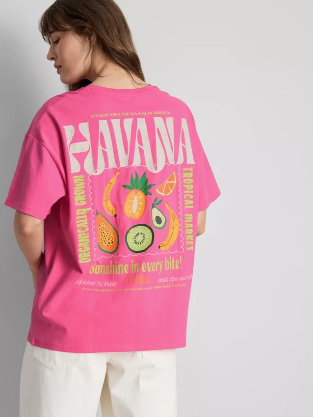 Oversized T-shirt i havanafarve med grafisk print og højt bomuldsindhold