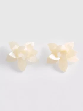 Paula Echevarría 3D-ørestikker med blomstermotiv