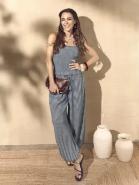 Paula Echevarría bandeau-top i gingham med flæser