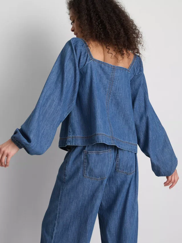 Paula Echevarría denim-top med pufærmer