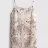 Paula Echevarría lang cami-top i krøllet satin