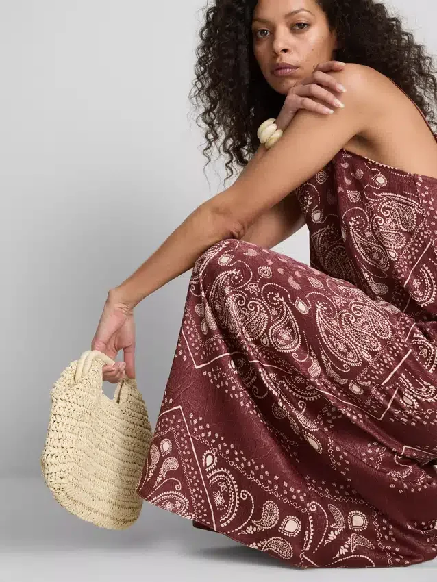 Paula Echevarría midi-kjole i paisley-mønster
