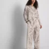 Paula Echevarría paisley-skjorte i krøllet satin med knapper