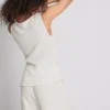 Paula Echevarría rynket, krøllet tanktop