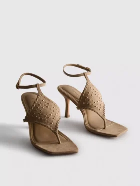 Paula Echevarría sandaler med nitter