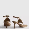 Paula Echevarría sandaler med nitter