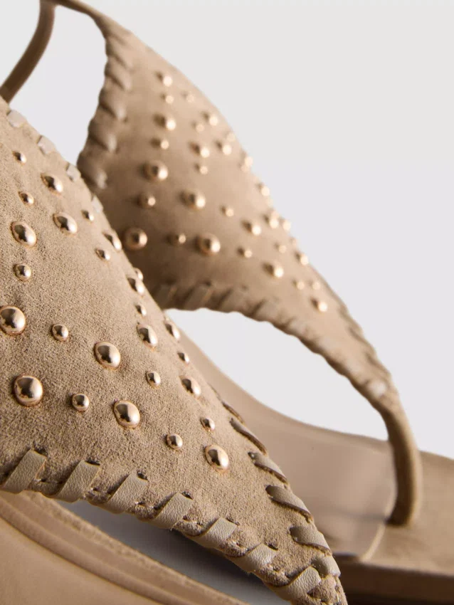 Paula Echevarría sandaler med nitter