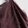 Paula Echevarría satin-cami-top med blonderkant