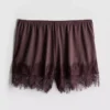 Paula Echevarría shorts med blonder