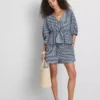 Paula Echevarría stribet seersucker-bluse med pufærmer