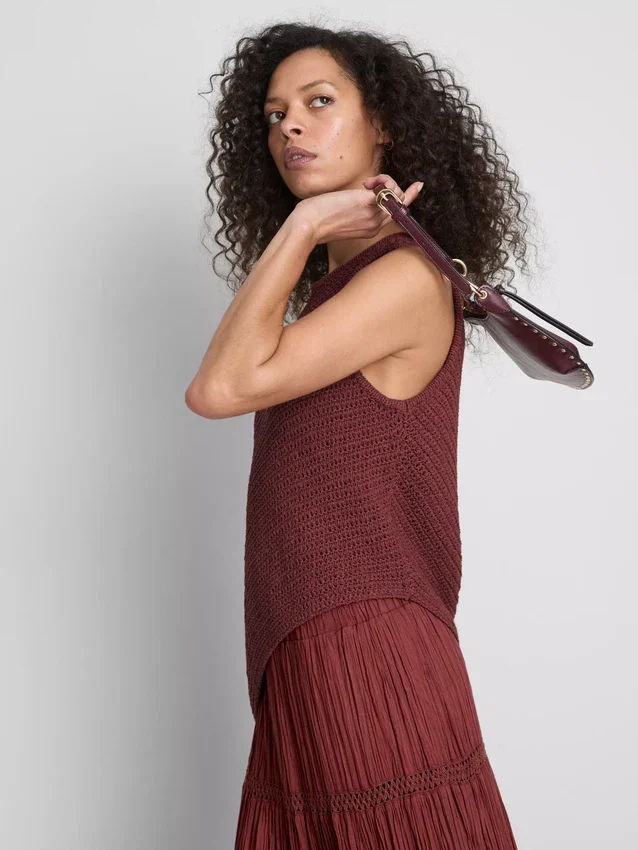 Paula Echevarría strikket asymmetrisk top