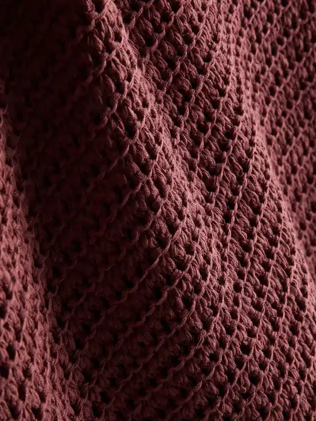 Paula Echevarría strikket asymmetrisk top