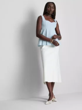 Peplum-top i crepe med hjerteudskæring