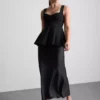 Peplum-top i crepe med hjerteudskæring