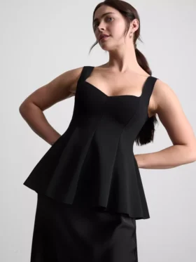 Peplum-top i crepe med hjerteudskæring
