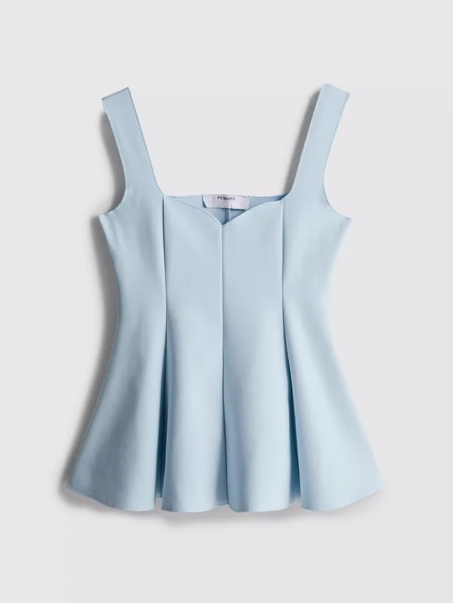 Peplum-top i crepe med hjerteudskæring