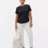 Performance-T-shirt med buet nederkant