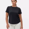 Performance-T-shirt med buet nederkant