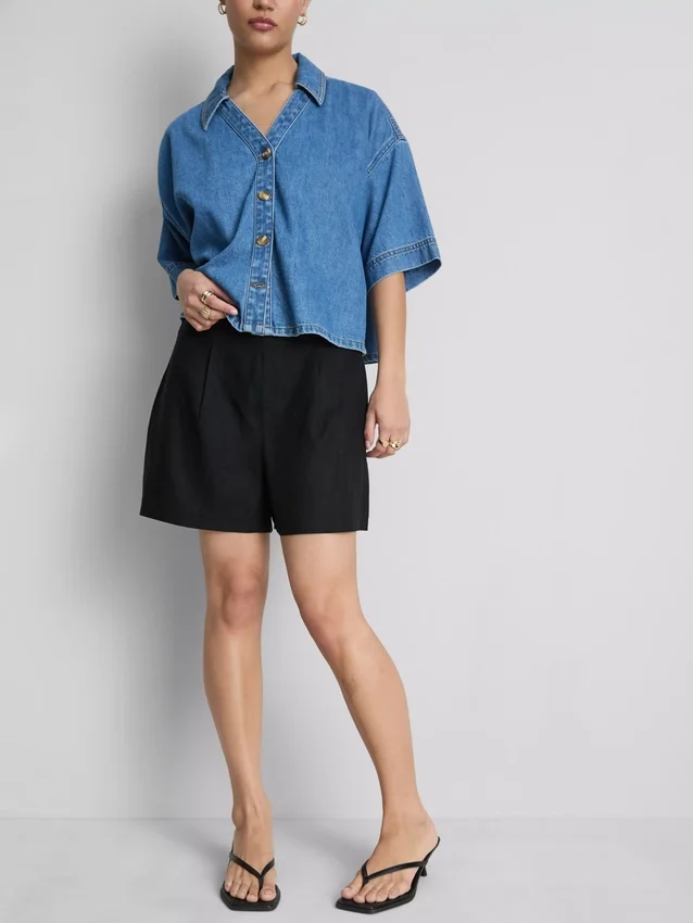 Plisserede shorts i linneblanding
